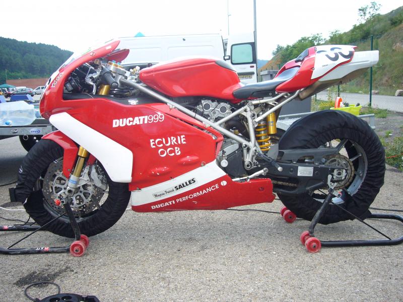 ducati piste