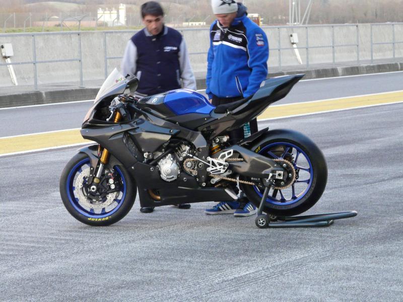 R1 2015 GMT