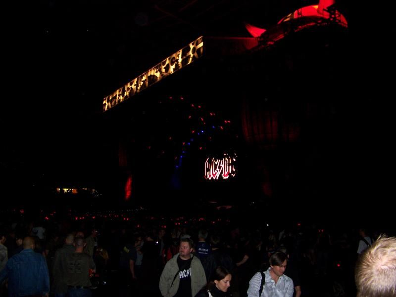 ACDC 056
