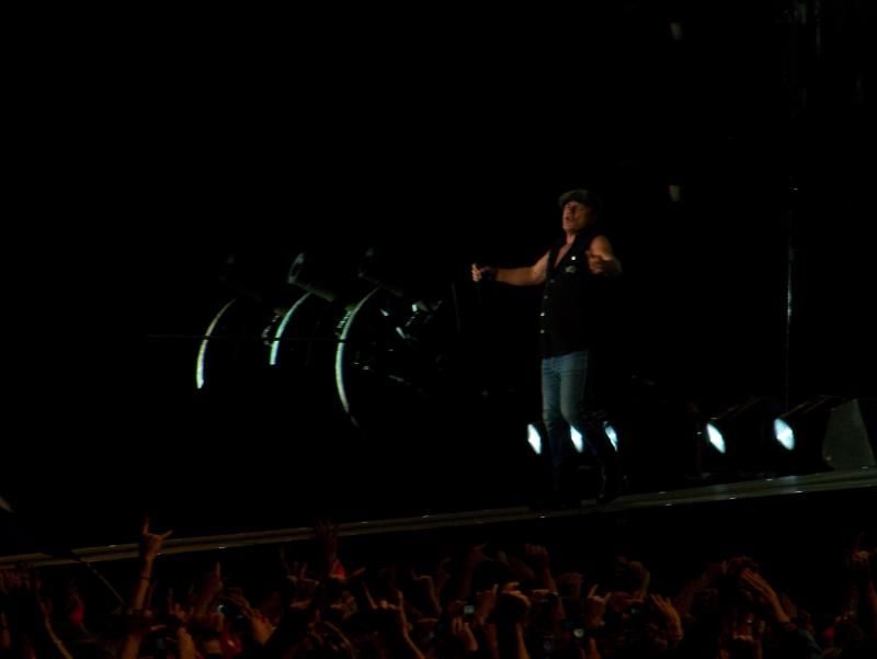 ACDC 305
